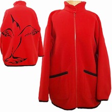 manteau rouge au portrait